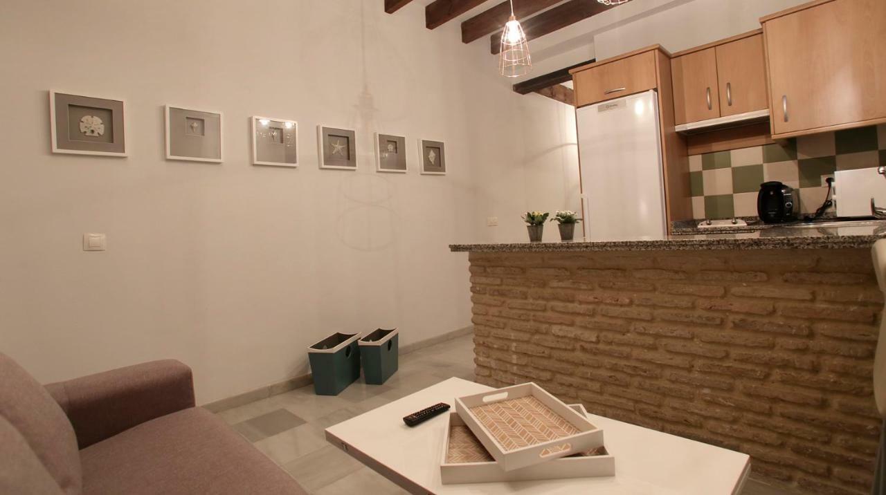 Alojamiento En Sevilla-Triana Buitenkant foto
